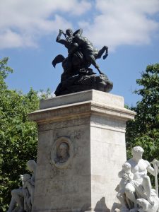 Fondation Chi Chei Taïwan - square Henri IV - Paris- Gissinger Mariele – Sculpture – Bronzes – Modelage – Terre – Ton - Céramique – Porcelaine – Porcelain – Artiste - Art-gm – Alsace - France